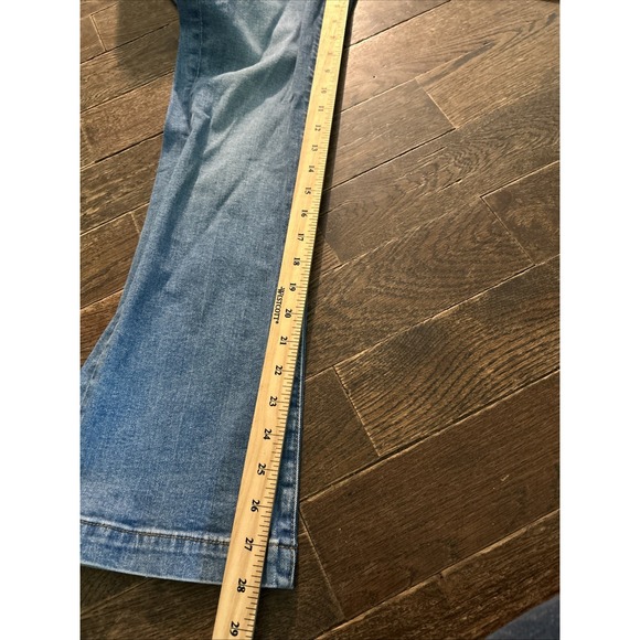 LOFT The Slim Flare Jeans Size 28/6 High Rise Ann Taylor Denim Light Wash - Picture 2 of 6